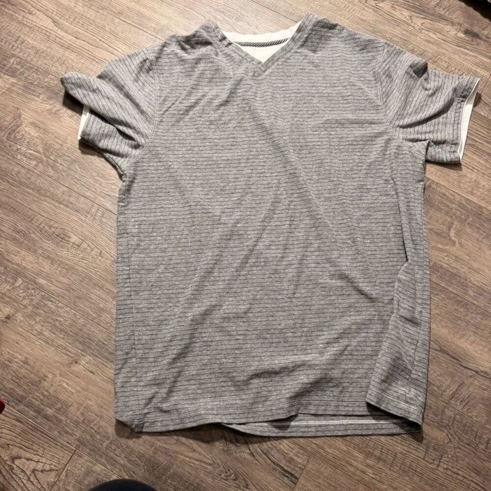 Method Men's Striped V-Neck Tee